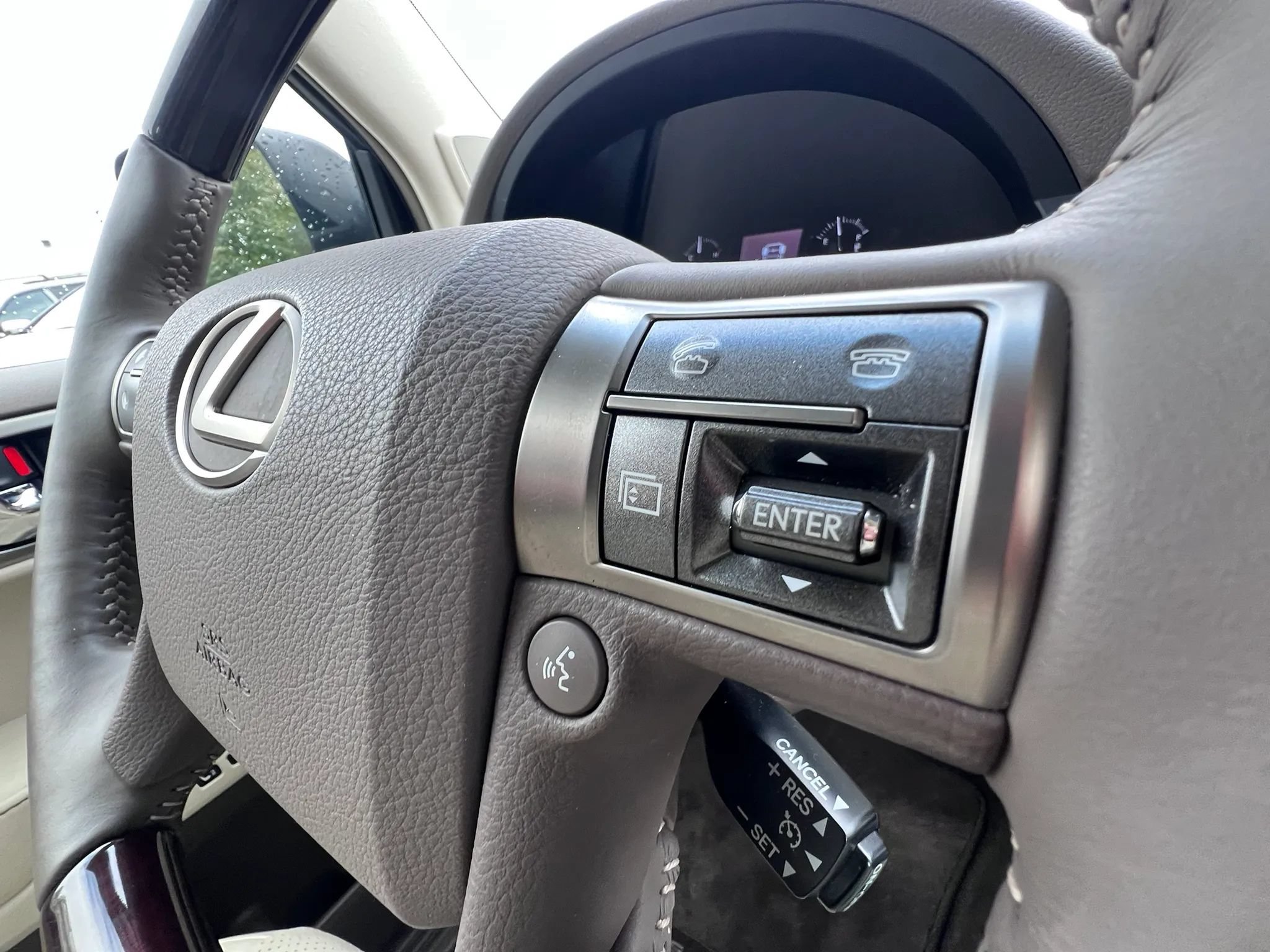 Used 2014 Lexus GX 460 Luxury AWD/4WD image 31