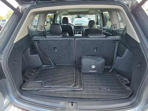Used 2019 Volkswagen Atlas SEL Premium image 8