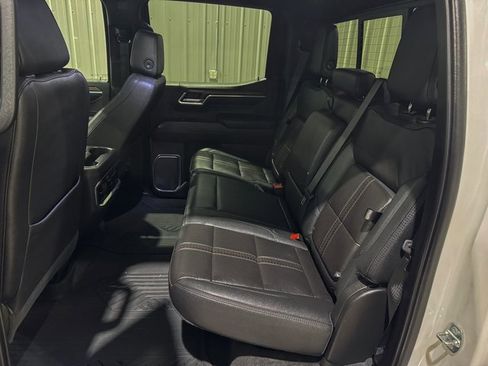 Used 2022 Chevrolet Silverado 1500 High Country image 17