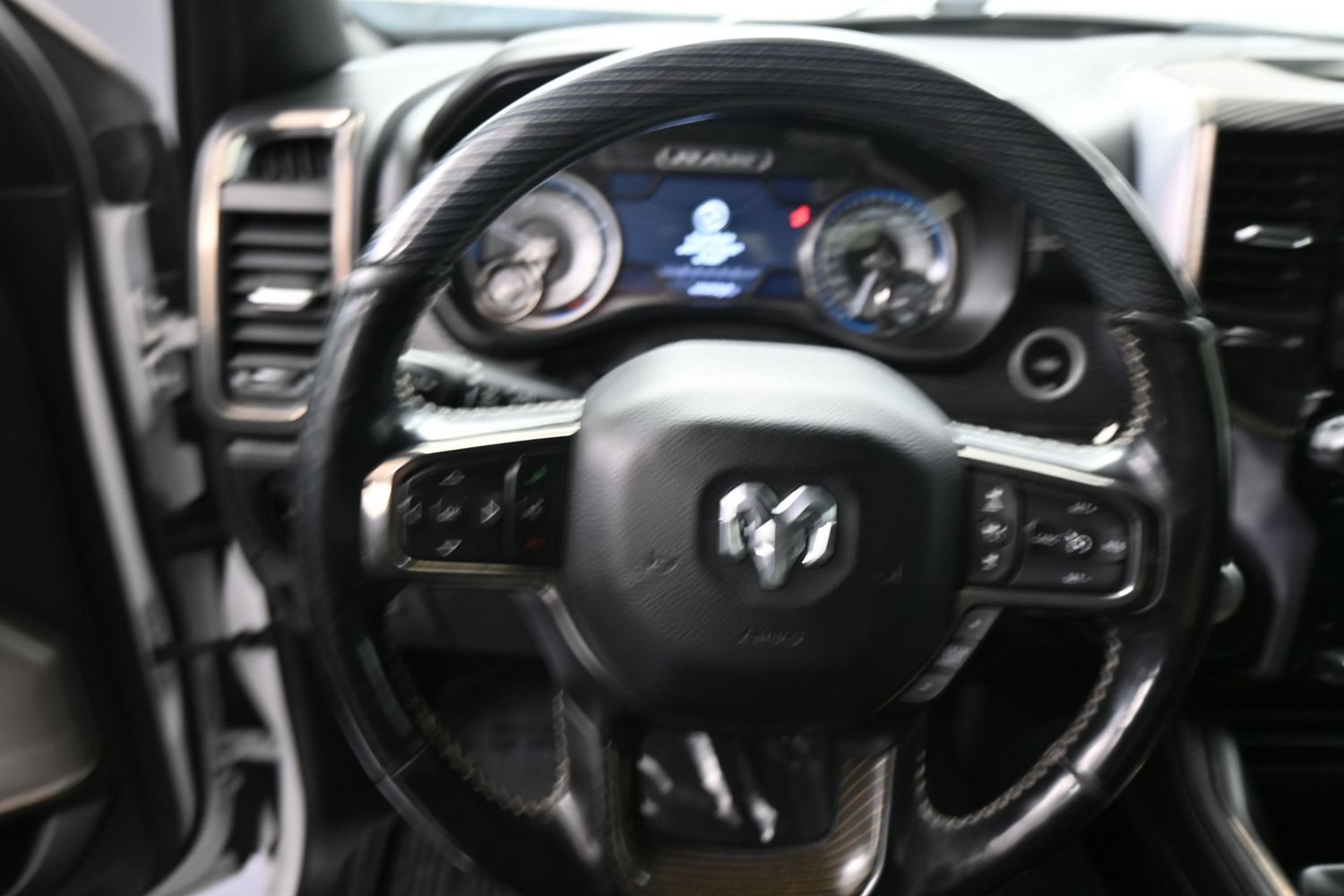 Used 2020 RAM 1500 Limited AWD/4WD image 14