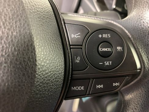 Used 2022 Toyota Corolla LE image 22