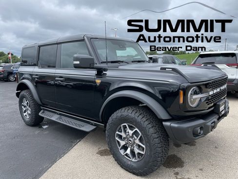 New 2025 Ford Bronco Badlands image 1