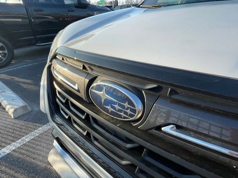 Used 2022 Subaru Forester Touring image 3