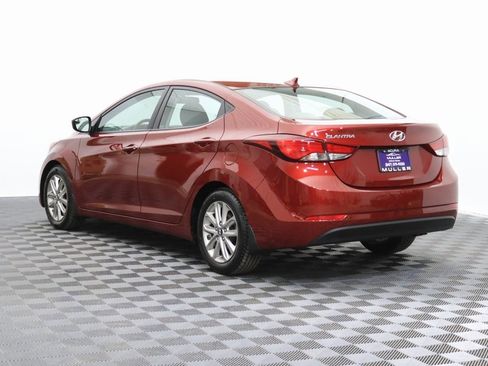 Used 2015 Hyundai Elantra SE w/ Option Group 02 image 5