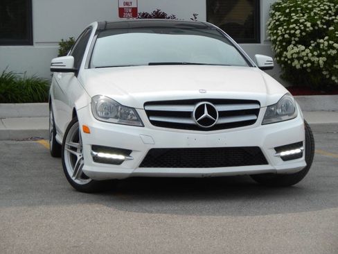 Used 2013 Mercedes-Benz C 250 Coupe image 5