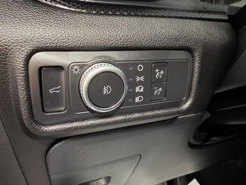 Used 2022 Ford Explorer ST-Line w/ Class IV Trailer Tow Package AWD/4WD image 24