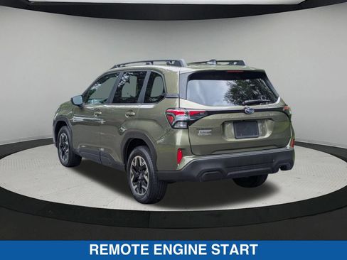 Used 2025 Subaru Forester Premium AWD/4WD image 6
