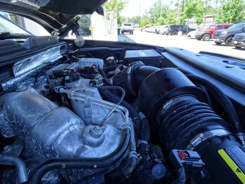 Used 2019 GMC Sierra 2500 Denali w/ Duramax Plus Package AWD/4WD image 35
