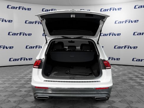 Used 2021 Volkswagen Tiguan SE w/ Panoramic Sunroof Package AWD/4WD image 10