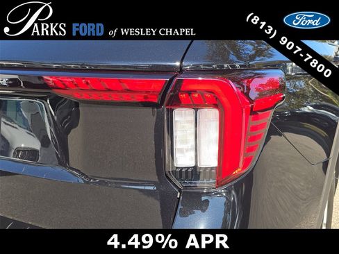 Certified 2025 Ford Explorer Active w/ Active Comfort Package image 7