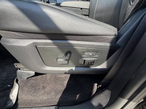 Used 2018 RAM 2500 Laramie AWD/4WD image 10
