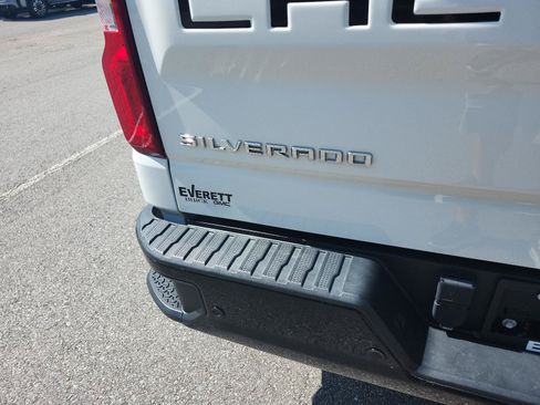 Certified 2024 Chevrolet Silverado 1500 ZR2 w/ Technology Package AWD/4WD image 4