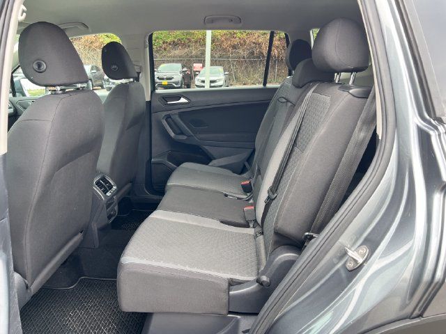 Used 2019 Volkswagen Tiguan S w/ 3rd Row Seat Package AWD/4WD image 14