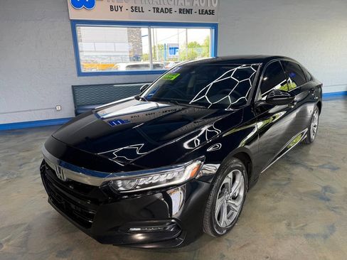 Used 2019 Honda Accord EX image 3