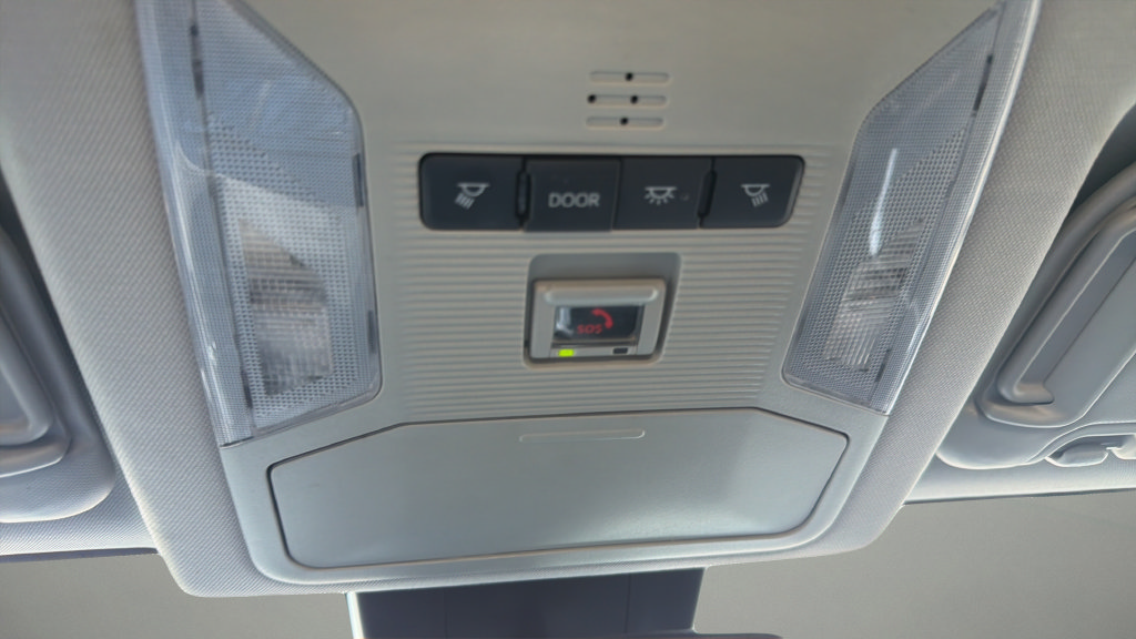 Used 2025 Toyota RAV4 XLE AWD/4WD image 22
