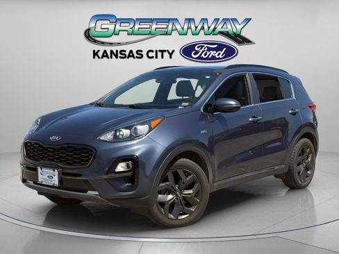 Used 2020 Kia Sportage S w/ S Sunroof Package AWD/4WD image 3