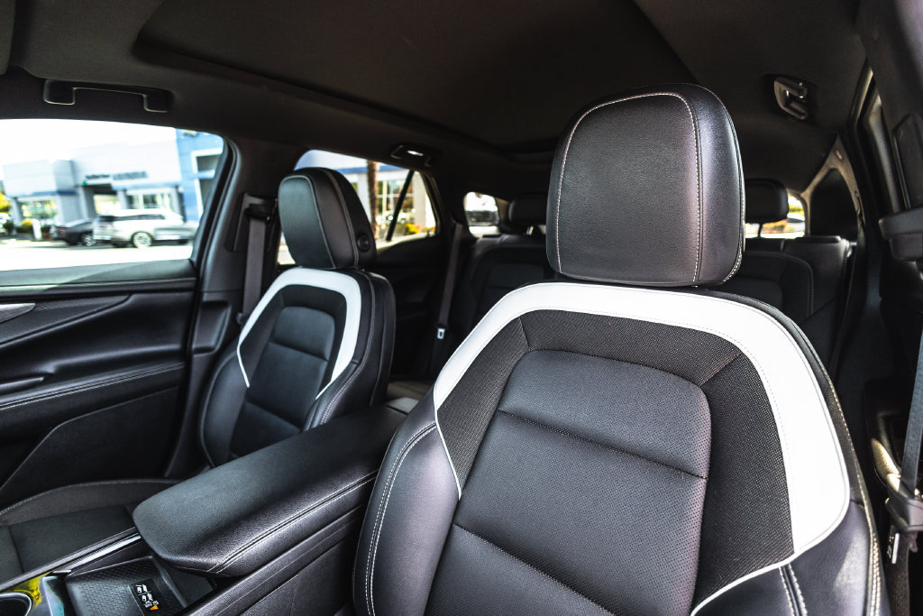 Used 2024 Chevrolet Blazer EV LT AWD/4WD image 19