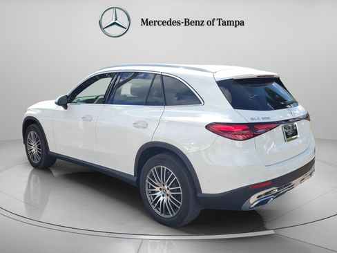 Certified 2025 Mercedes-Benz GLC 300 image 2