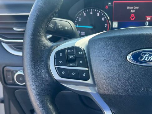 Certified 2022 Ford Explorer XLT w/ Equipment Group 202A image 41