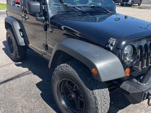Used 2012 Jeep Wrangler Sport image 3
