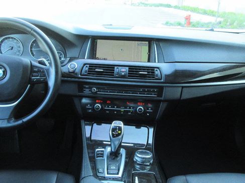Used 2016 BMW 528i Sedan image 36