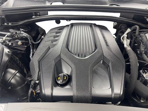 Used 2023 Porsche Macan image 74