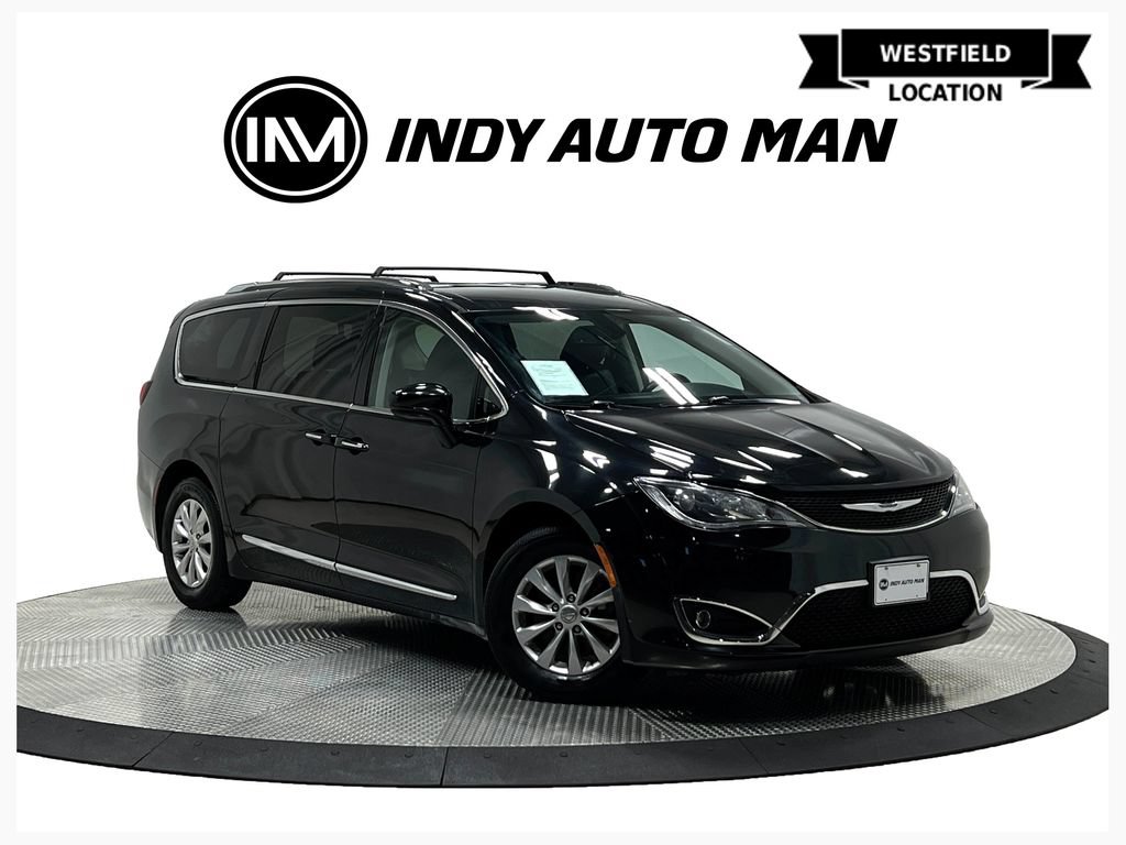 Used 2019 Chrysler Pacifica Touring-L FWD 360° Tour