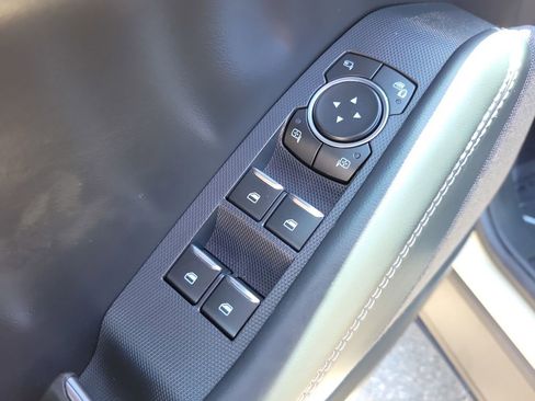 Used 2025 Ford Mustang Mach-E Premium RWD image 14
