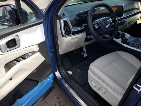 New 2026 Kia Sorento SX image 6