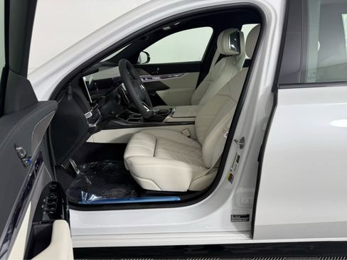 New 2026 BMW 750e xDrive w/ Executive Package image 10