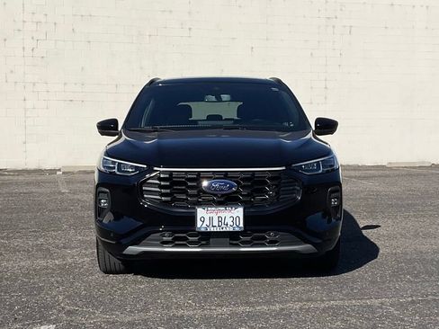 Used 2024 Ford Escape ST-Line Elite w/ Premium Technology Package image 9