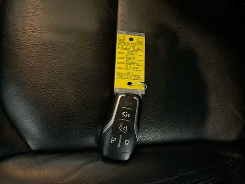 Used 2017 Ford Explorer XLT w/ Equipment Group 202A image 28