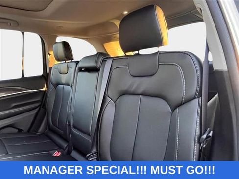 New 2024 Jeep Grand Cherokee Limited 4xe w/ Luxury Tech Group II image 20