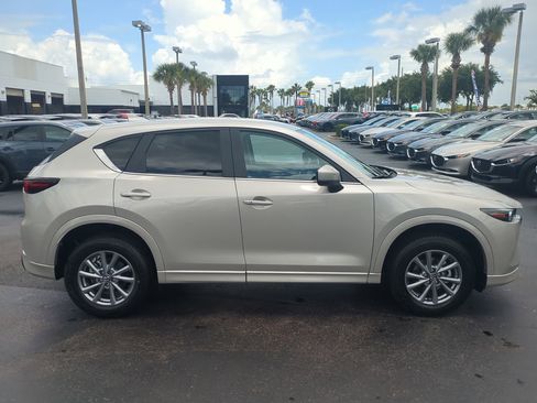 New 2025 MAZDA CX-5 AWD 2.5 S w/ Select Package image 3