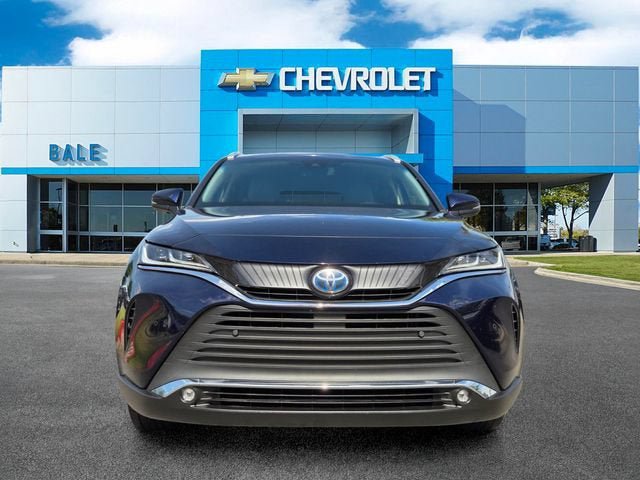 Used 2024 Toyota Venza XLE AWD/4WD image 8