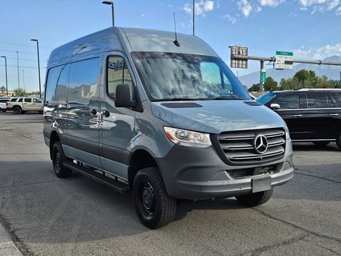 Used 2024 Mercedes-Benz Sprinter 2500 image 1