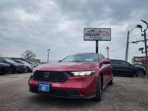 Used 2024 Honda Accord EX image 2