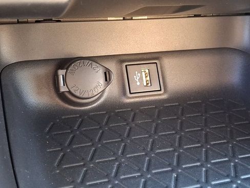 Certified 2023 Toyota RAV4 LE AWD/4WD image 27