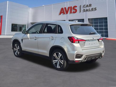 Used 2025 Mitsubishi Outlander Sport SE AWD/4WD image 9