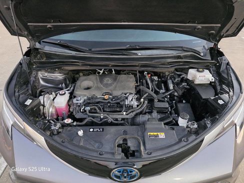 Used 2021 Toyota Sienna Limited image 36