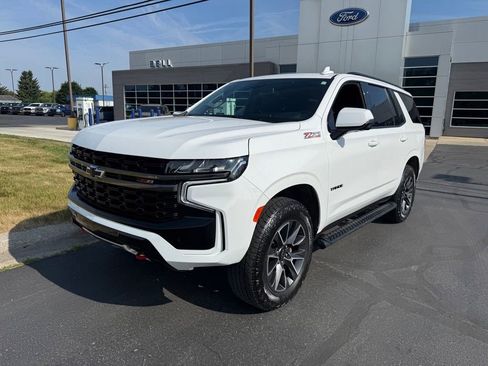 Used 2022 Chevrolet Tahoe Z71 w/ Luxury Package AWD/4WD image 7