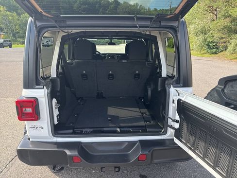 Used 2021 Jeep Wrangler Unlimited Sport AWD/4WD image 12