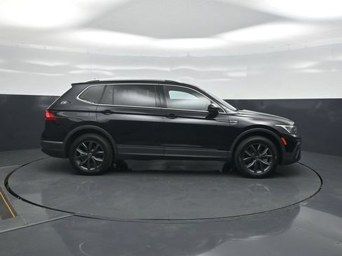 Used 2022 Volkswagen Tiguan SE AWD/4WD image 8