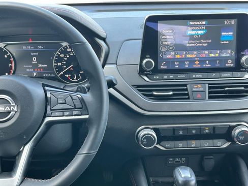 Certified 2024 Nissan Altima 2.5 SR image 14