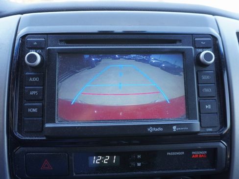 Used 2014 Toyota Tacoma PreRunner w/ SR5 Package image 9