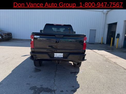 Used 2022 Chevrolet Silverado 2500 Custom w/ Custom Value Package AWD/4WD image 4