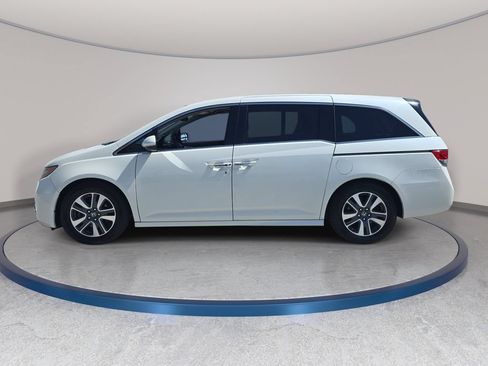 Used 2017 Honda Odyssey Touring image 9
