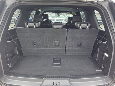 Used 2019 Ford Expedition Limited image 12