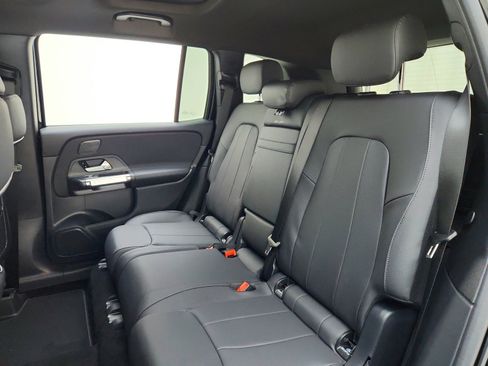 New 2026 Mercedes-Benz GLB 250 image 18