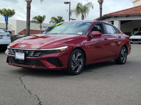 Certified 2024 Hyundai Elantra SEL w/ Convenience Package image 5